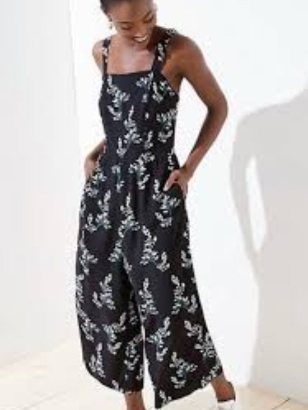 Loft Black Floral Cropped Jumpsuit, Wide Straps, Smock Back, Pockets, XS